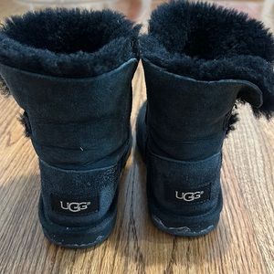 Girls Black Uggs size 13